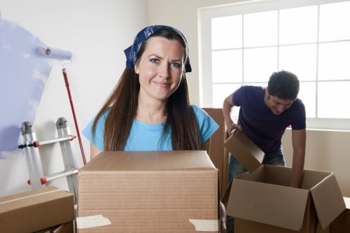 Commercial and residential removal transport in Brentcross